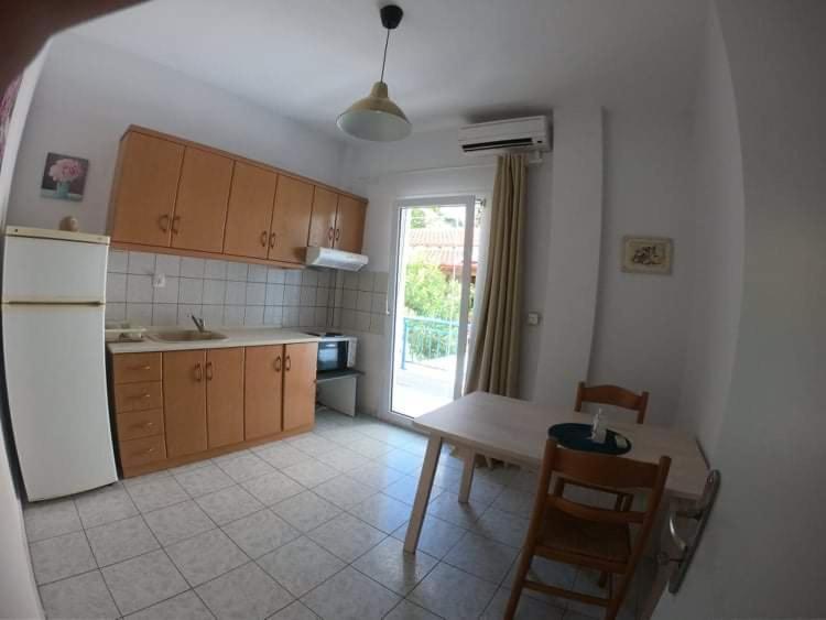 Magdalinos Apartments ネア・スキオニ エクステリア 写真